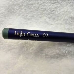 Momtaz Professional Eyeliner pencil